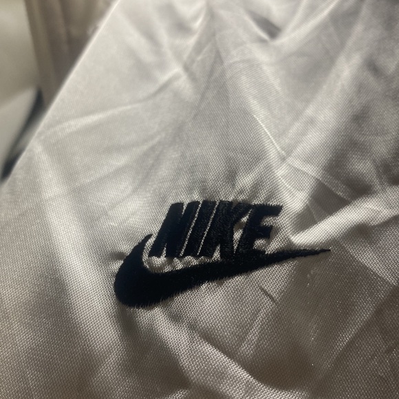 Nike Vintage Windbreaker White - Picture 4 of 6